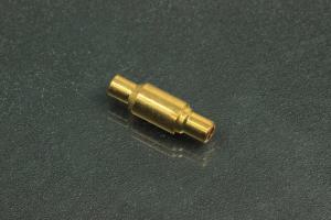 Magnetschließe speziell für Draht, ca Maße 15,0 x5,0mm, Drahtbohrung Ø2mm, goldfarben